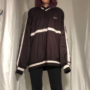 vintage nike windbreaker pull over v crew neck 🖤
